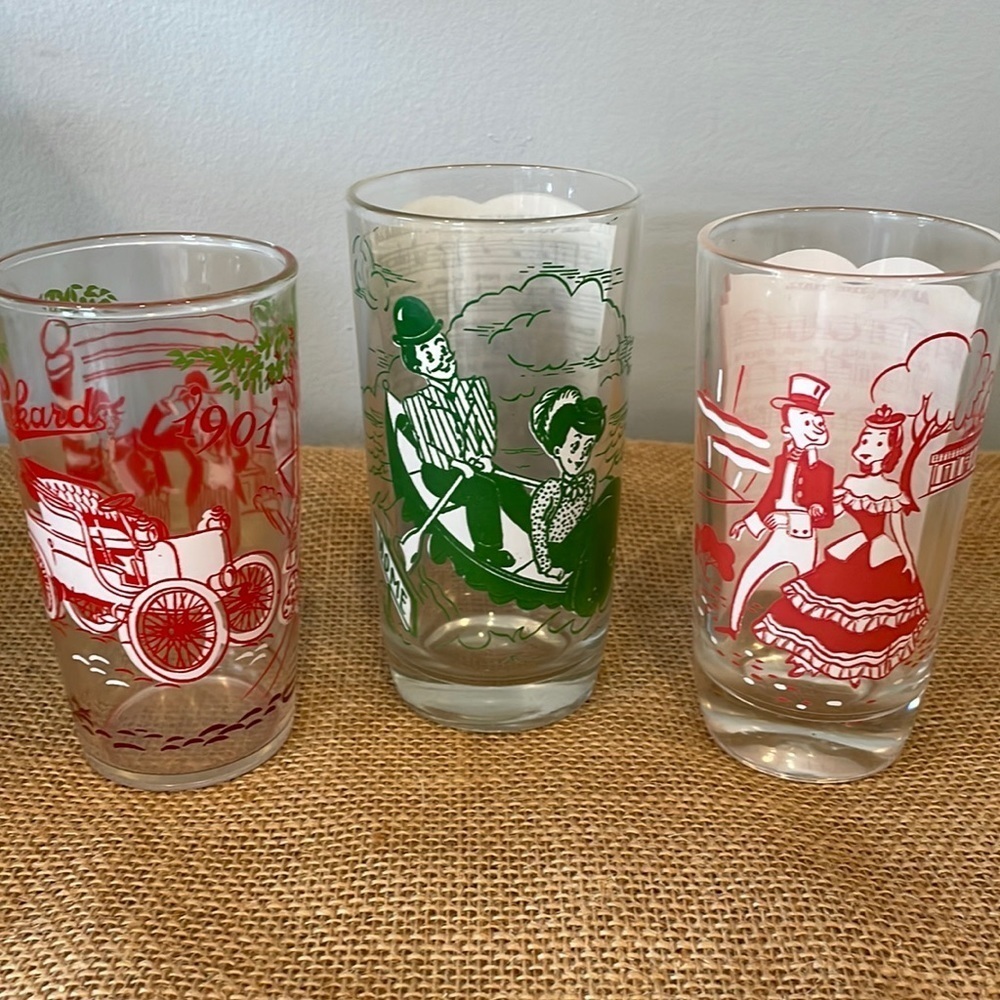 Red & green patterned mid century  drinking glasses /packard car-southern charm